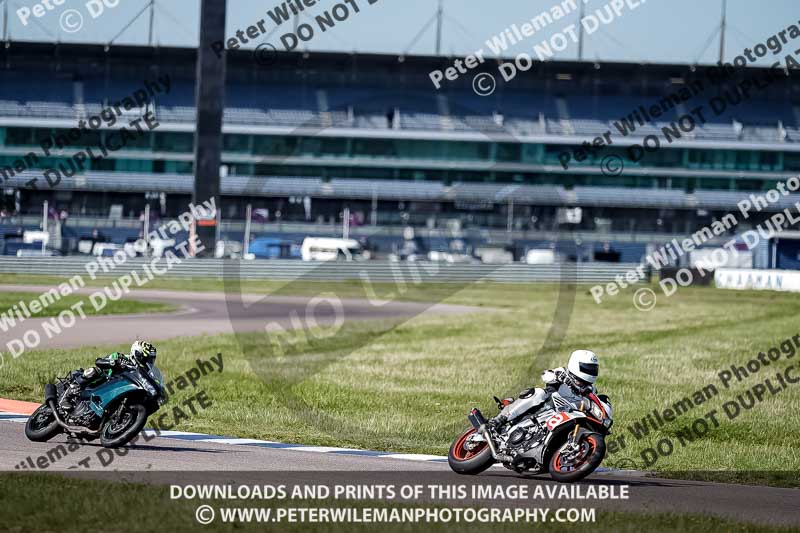 Rockingham no limits trackday;enduro digital images;event digital images;eventdigitalimages;no limits trackdays;peter wileman photography;racing digital images;rockingham raceway northamptonshire;rockingham trackday photographs;trackday digital images;trackday photos